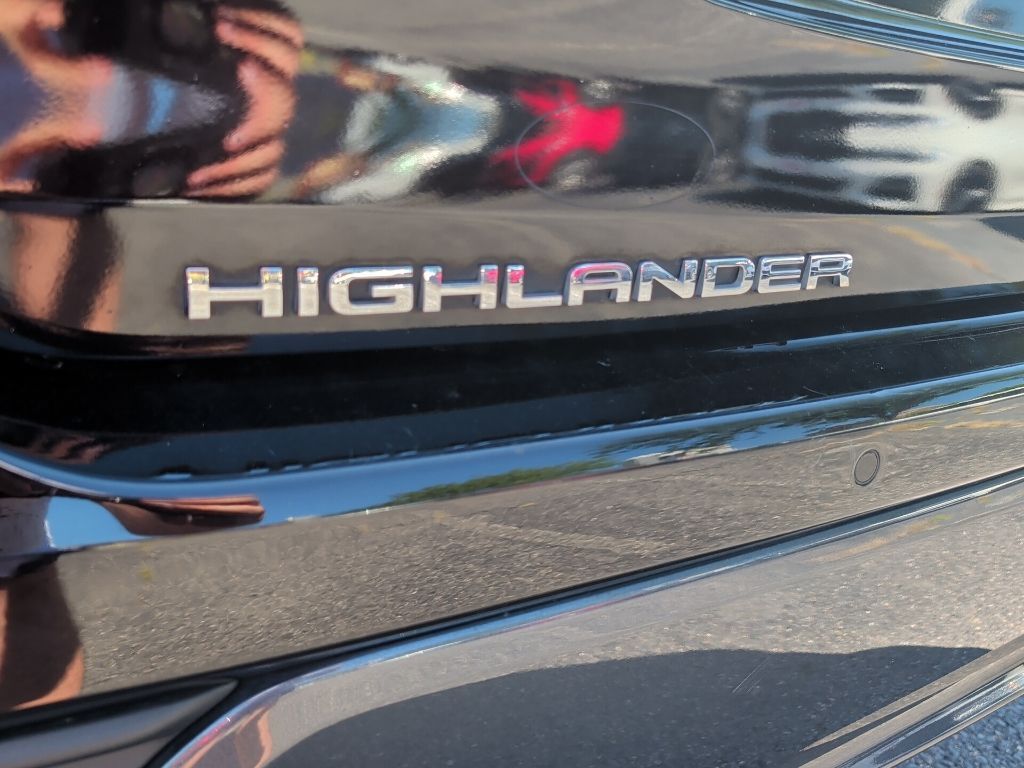 2022 Toyota Highlander Limited Worcester MA