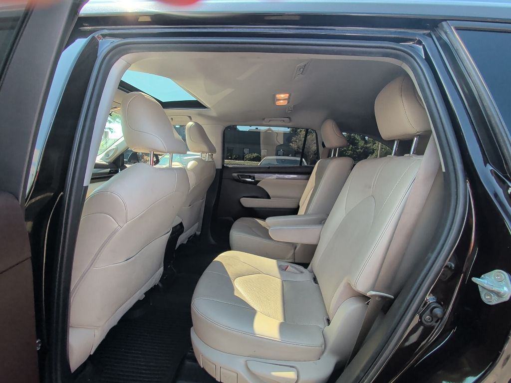 2022 Toyota Highlander Limited Worcester MA