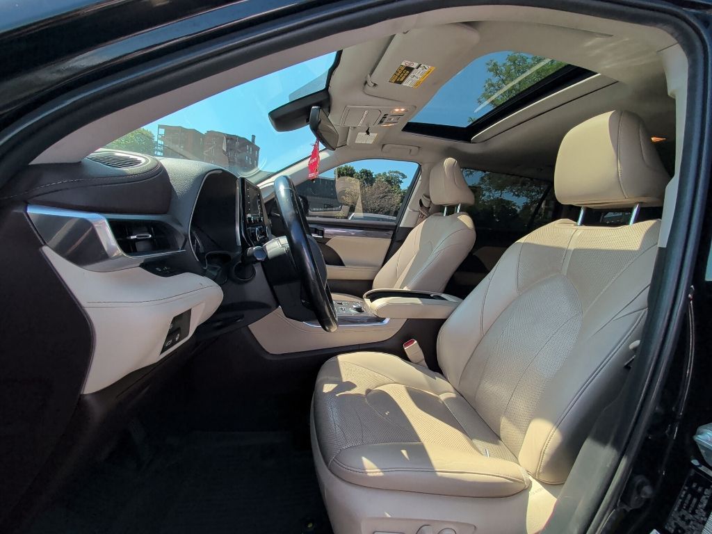 2022 Toyota Highlander Limited Worcester MA