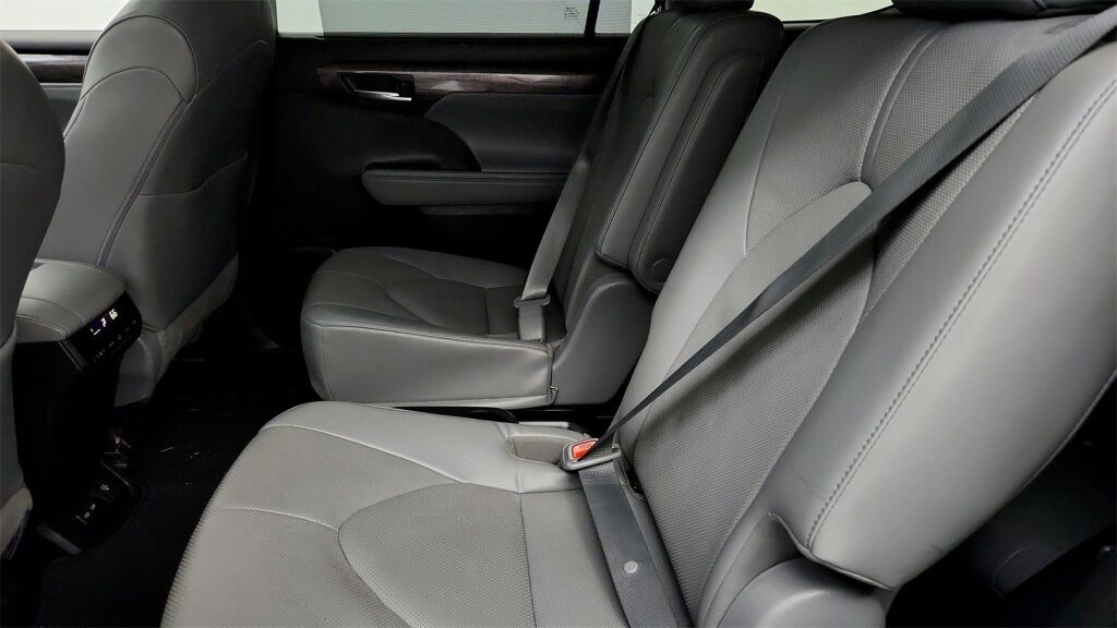 2022 Toyota Highlander Limited Laurel MD