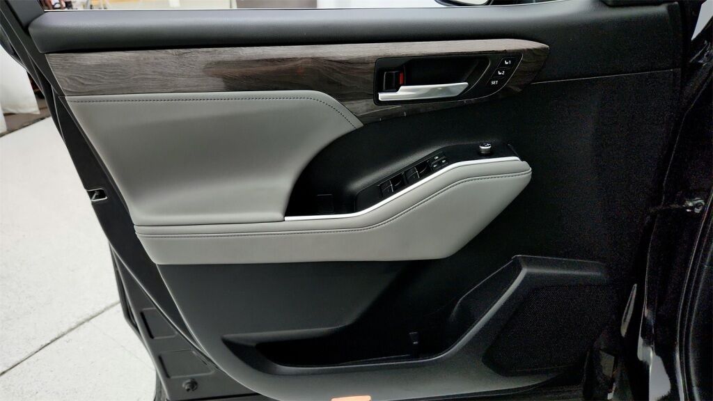 2022 Toyota Highlander Limited Laurel MD