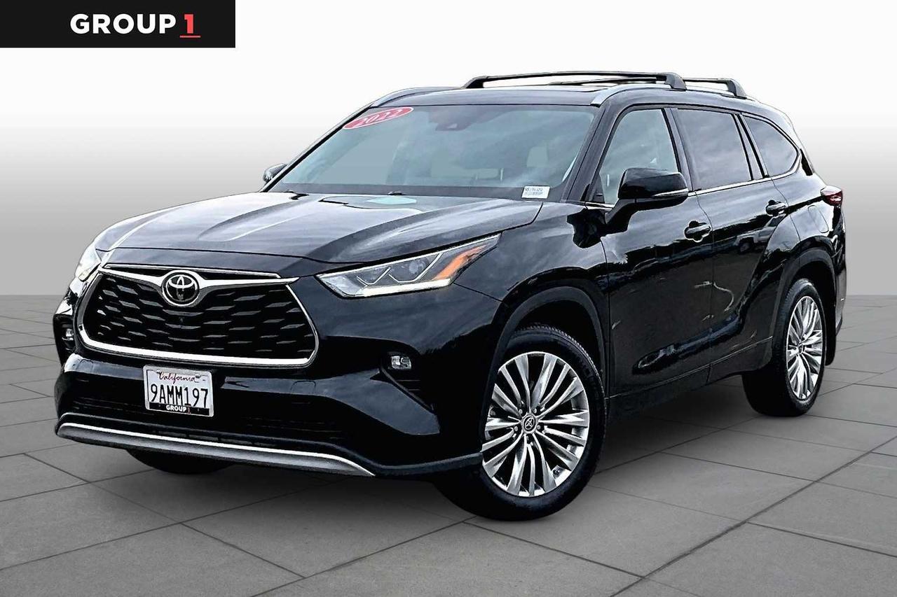 2022 Toyota Highlander Platinum