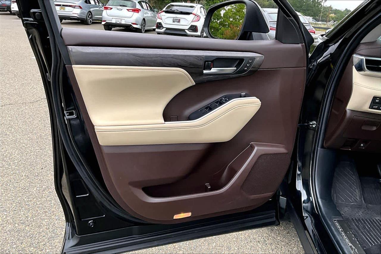 2022 Toyota Highlander Platinum Folsom CA