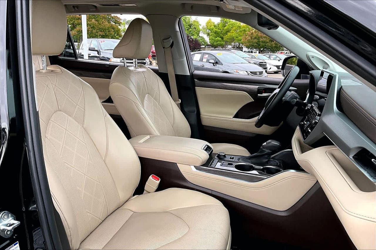 2022 Toyota Highlander Platinum Folsom CA