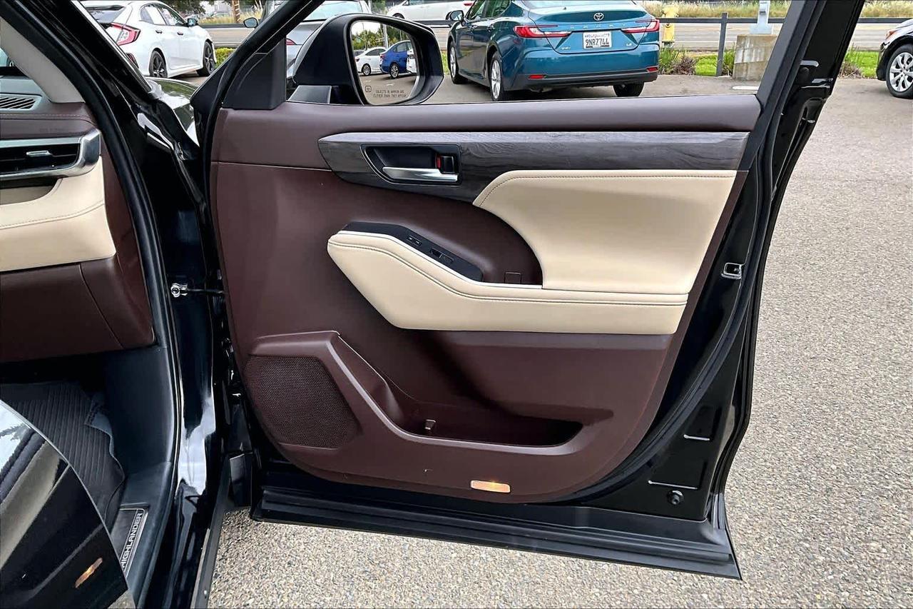 2022 Toyota Highlander Platinum Folsom CA