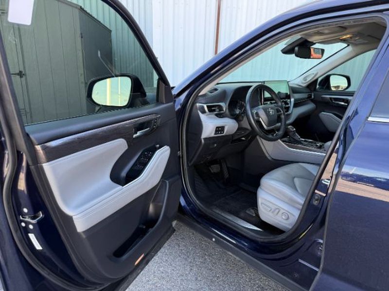 2022 Toyota Highlander Platinum Idaho Falls ID