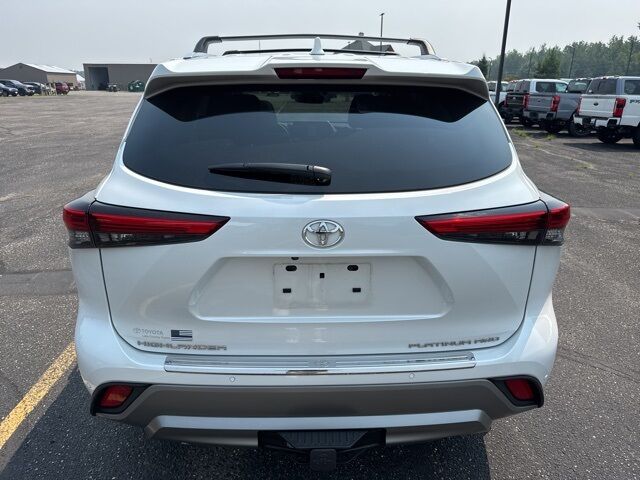 2022 Toyota Highlander Platinum Pine River MN