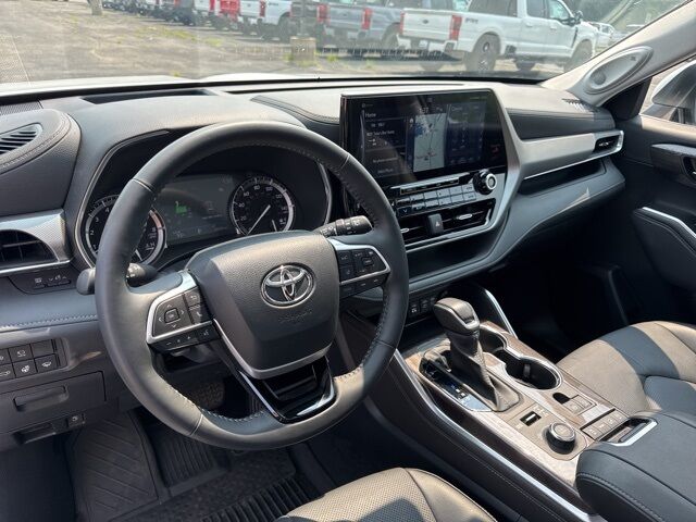 2022 Toyota Highlander Platinum Pine River MN