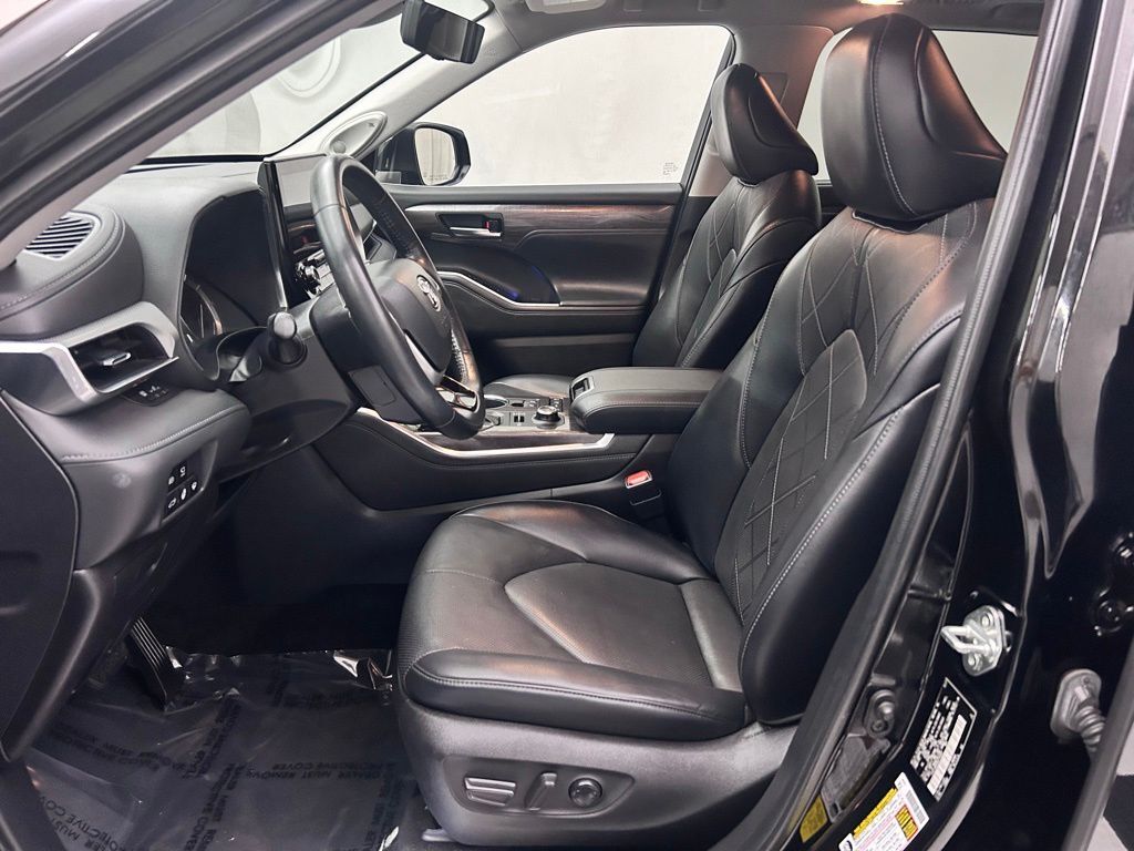 2022 Toyota Highlander Platinum Portland OR