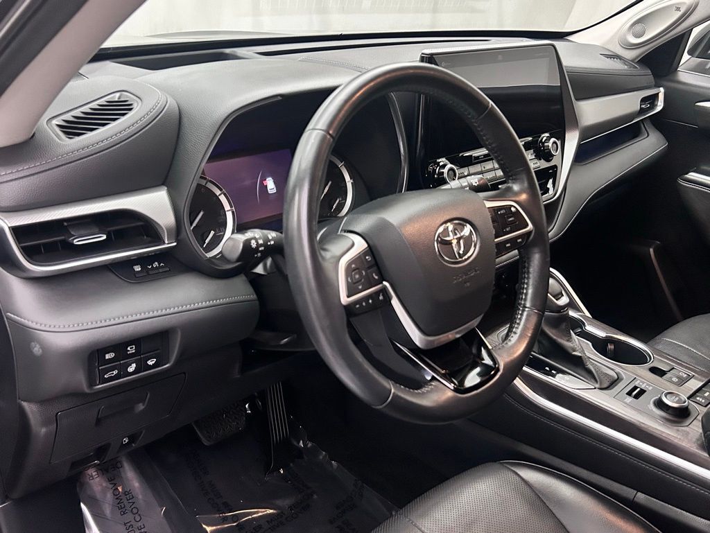 2022 Toyota Highlander Platinum Portland OR