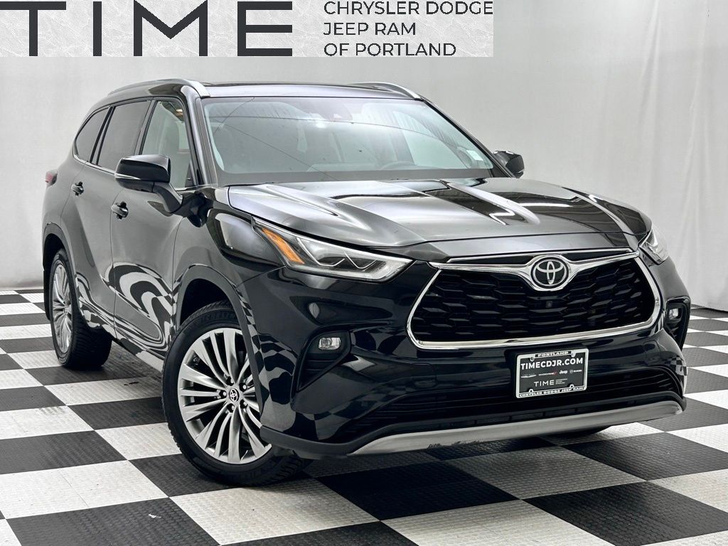 2022 Toyota Highlander Platinum
