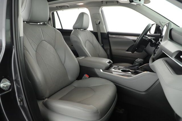 2022 Toyota Highlander Platinum New Braunfels TX