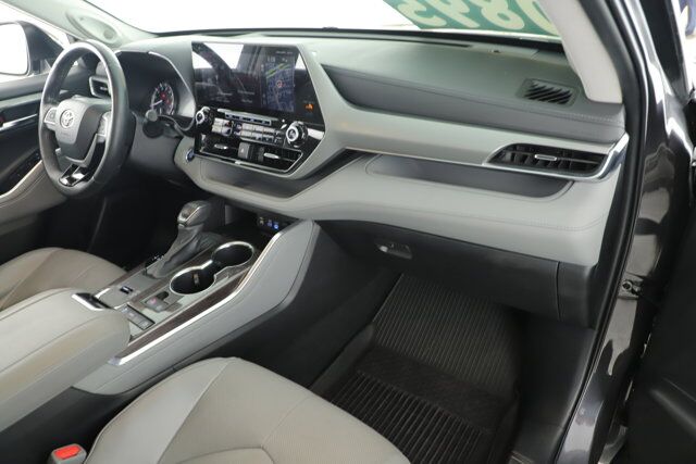 2022 Toyota Highlander Platinum New Braunfels TX