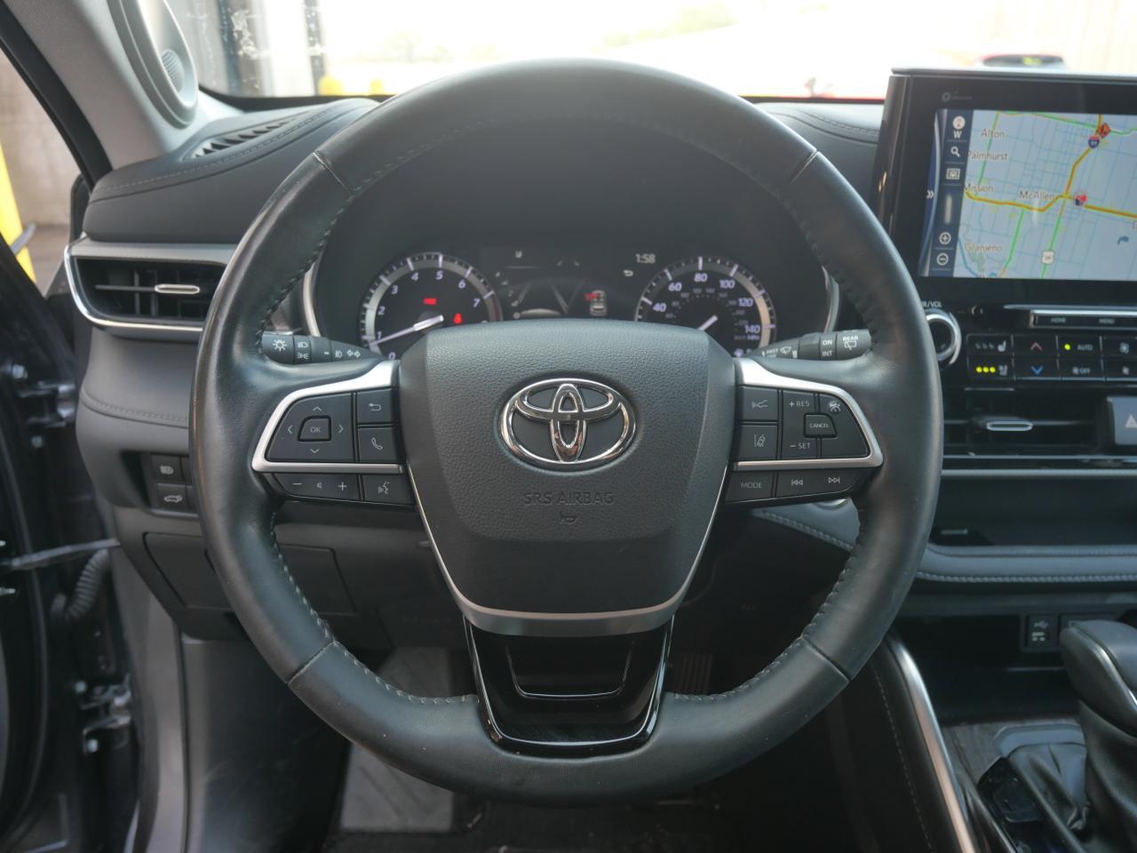 2022 Toyota Highlander Platinum San Juan TX
