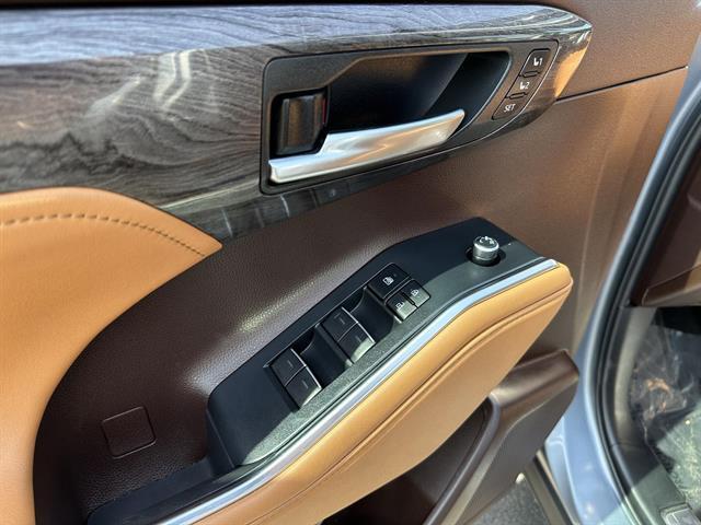 2022 Toyota Highlander Platinum Tucson AZ