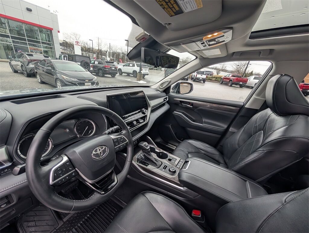 2022 Toyota Highlander Platinum Cockeysville MD