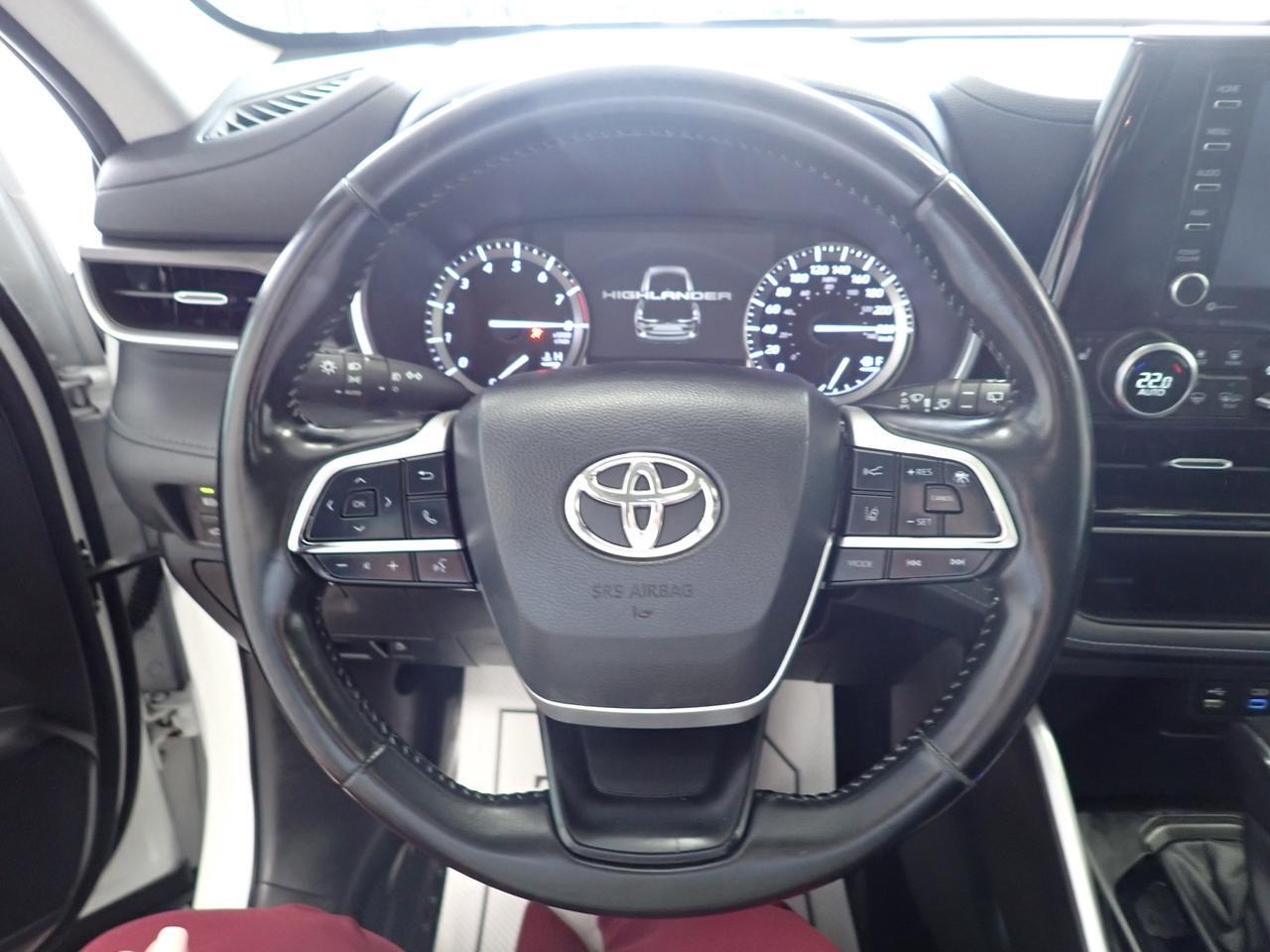 2022 Toyota Highlander XLE AWD LEATHER SUNROOF NAVI Listowel ON