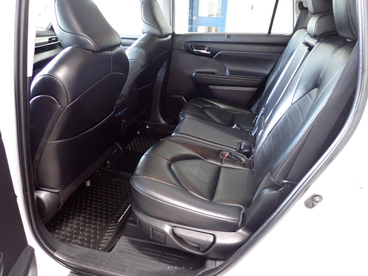 2022 Toyota Highlander XLE AWD LEATHER SUNROOF NAVI Listowel ON