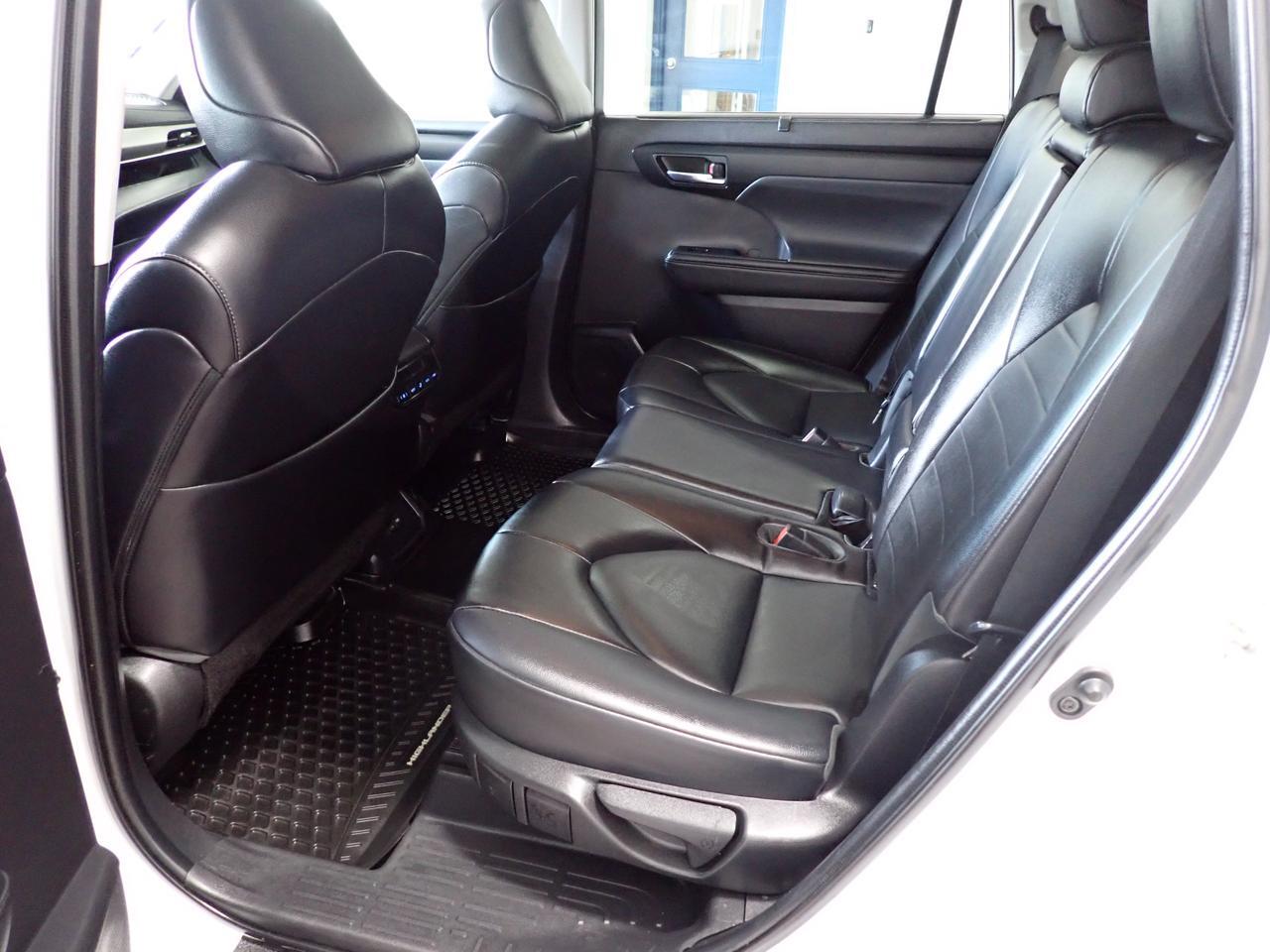 2022 Toyota Highlander XLE AWD LEATHER SUNROOF NAVI Listowel ON