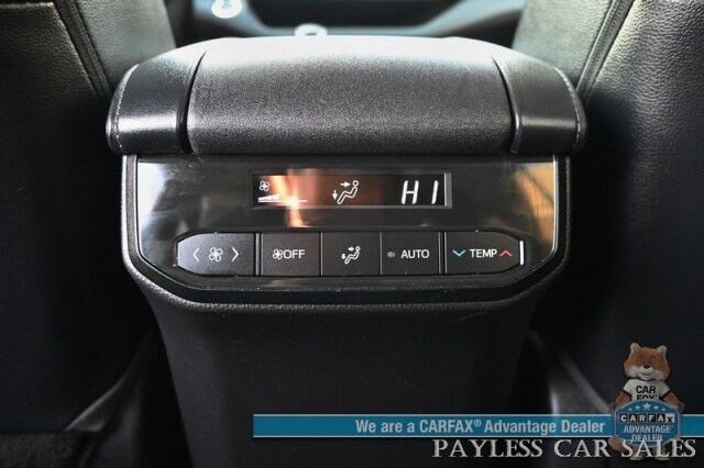 2022 Toyota Highlander XLE / AWD / Power & Heated Leather Seats / Sunroof / Adaptive Cruise / Lane Departure & Blind Spot Alert / Apple CarPlay & Android Auto / Backup Camera / Rear Captain Chairs / 3rd Row / Seats 7 / 1-Owner Anchorage AK