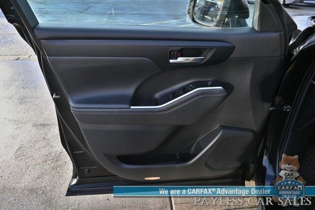 2022 Toyota Highlander XLE / AWD / Power & Heated Leather Seats / Sunroof / Adaptive Cruise / Lane Departure & Blind Spot Alert / Apple CarPlay & Android Auto / Backup Camera / Rear Captain Chairs / 3rd Row / Seats 7 / 1-Owner Anchorage AK 2022 Toyota Highlander XLE / AWD / Power & Heated Leather Seats / Sunroof / Adaptive Cruise / Lane Departure & Blind Spot Alert / Apple CarPlay & Android Auto / Backup Camera / Rear Captain Chairs / 3rd Row / Seats 7 / 1-Owner Anchorage AK
