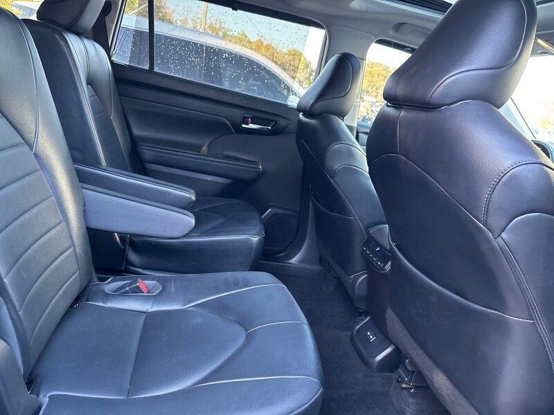 2022 Toyota Highlander XLE AWD w/LEATHER & SUNROOF Seffner FL