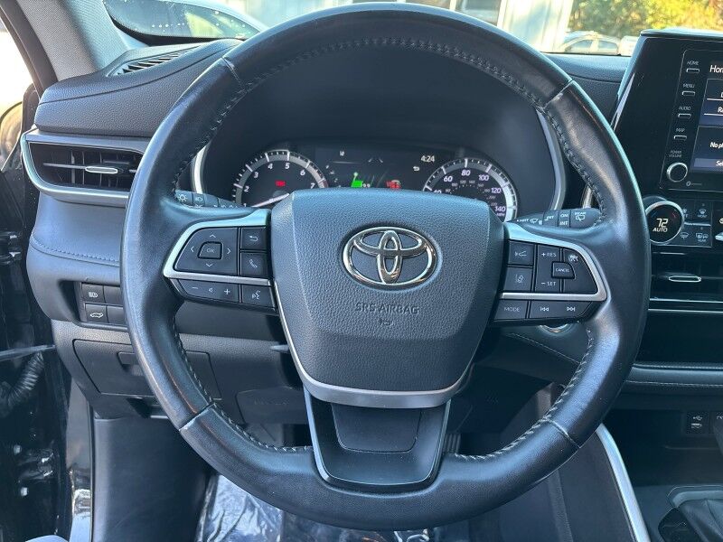 2022 Toyota Highlander XLE AWD w/LEATHER & SUNROOF Seffner FL