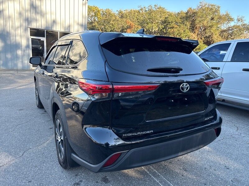 2022 Toyota Highlander XLE AWD w/LEATHER & SUNROOF Seffner FL