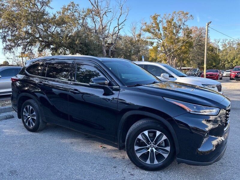 2022 Toyota Highlander XLE AWD w/LEATHER & SUNROOF Seffner FL
