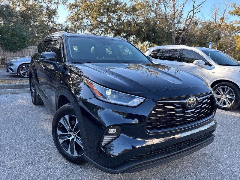 2022 Toyota Highlander XLE AWD w/LEATHER & SUNROOF Seffner FL