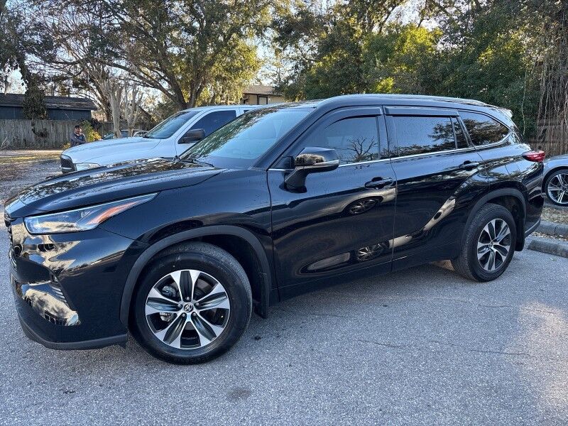 2022 Toyota Highlander XLE AWD w/LEATHER & SUNROOF Seffner FL