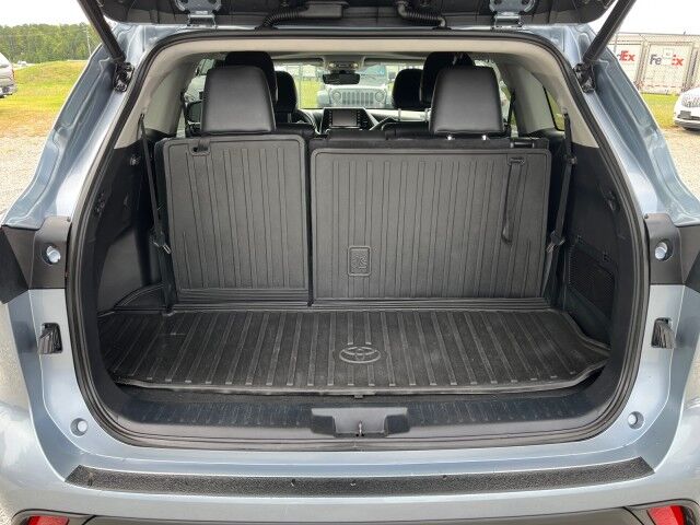 2022 Toyota Highlander XLE Ashland VA