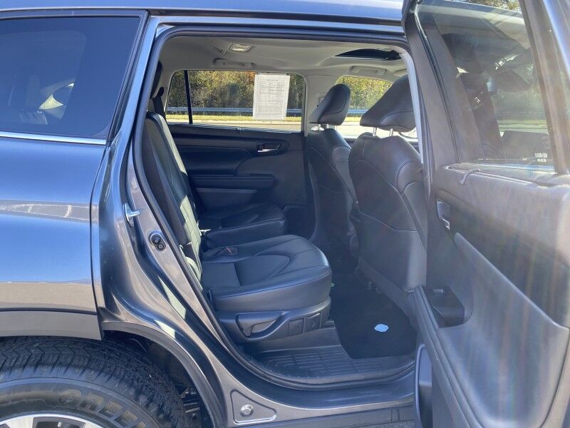 2022 Toyota Highlander XLE Bristol  PA