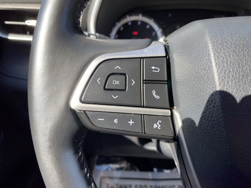 2022 Toyota Highlander XLE Bristol  PA