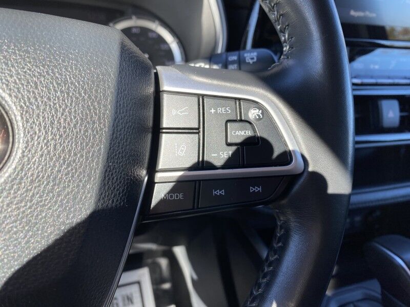 2022 Toyota Highlander XLE Bristol  PA