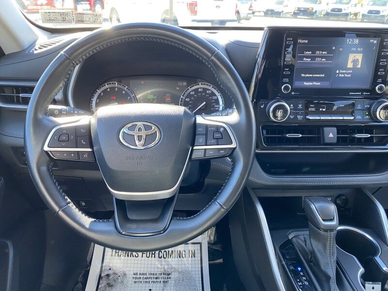 2022 Toyota Highlander XLE