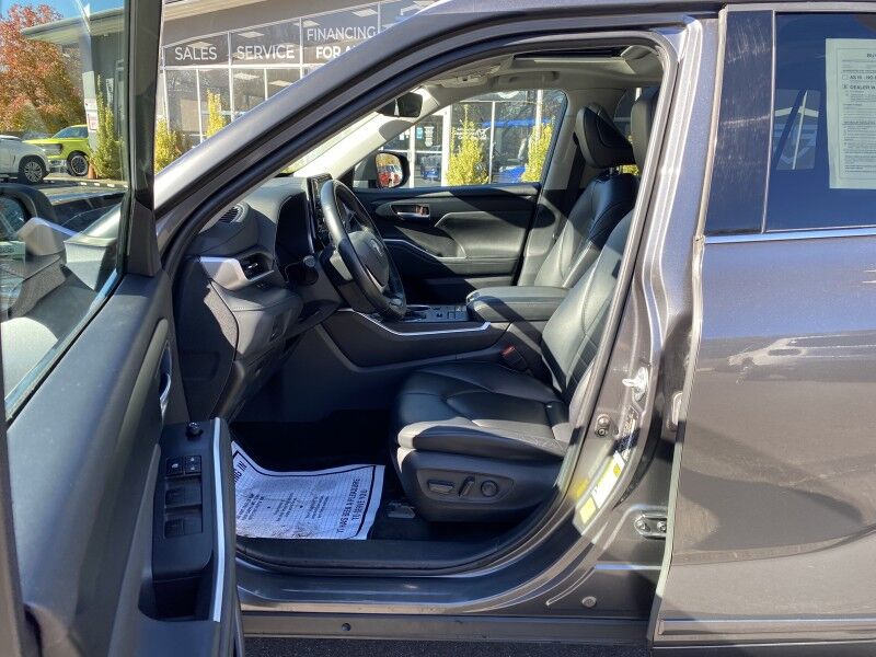 2022 Toyota Highlander XLE Bristol  PA