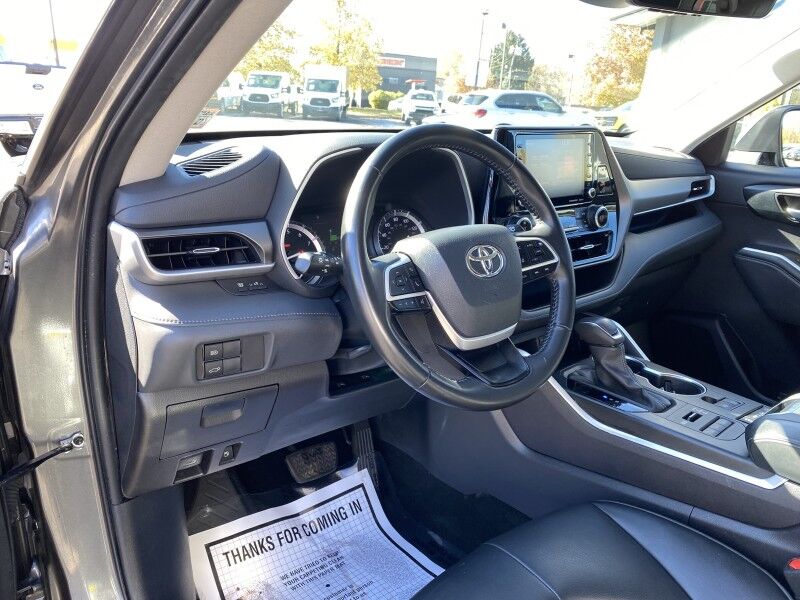 2022 Toyota Highlander XLE Bristol  PA