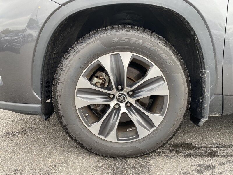 2022 Toyota Highlander XLE Bristol  PA