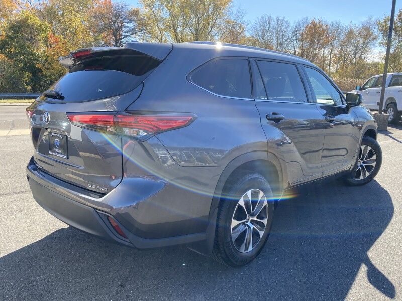 2022 Toyota Highlander XLE Bristol  PA