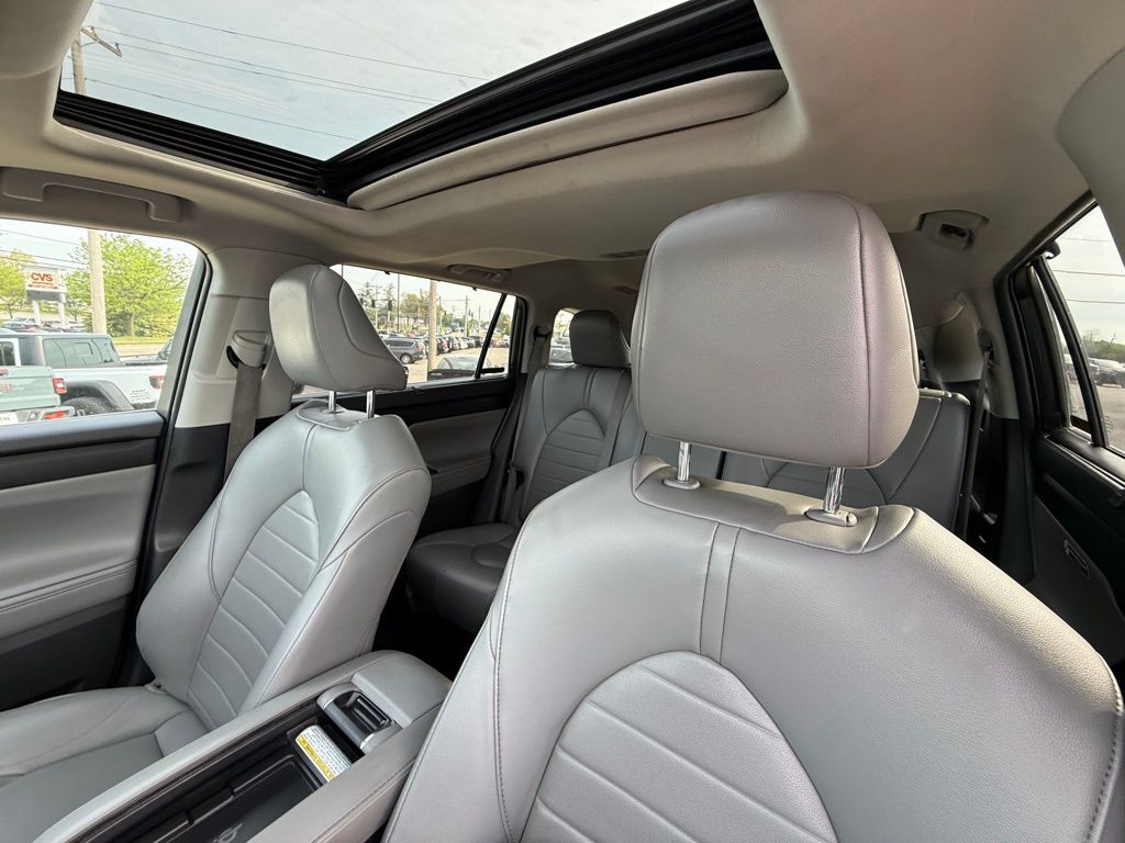 2022 Toyota Highlander XLE Crestwood KY