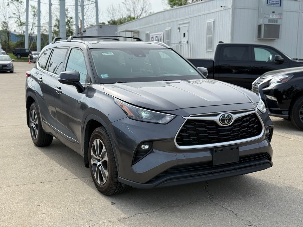 2022 Toyota Highlander XLE Crestwood KY