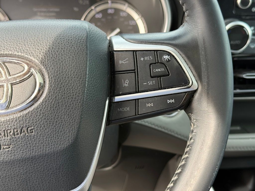 2022 Toyota Highlander XLE Crestwood KY