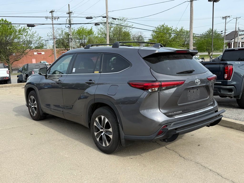 2022 Toyota Highlander XLE Crestwood KY