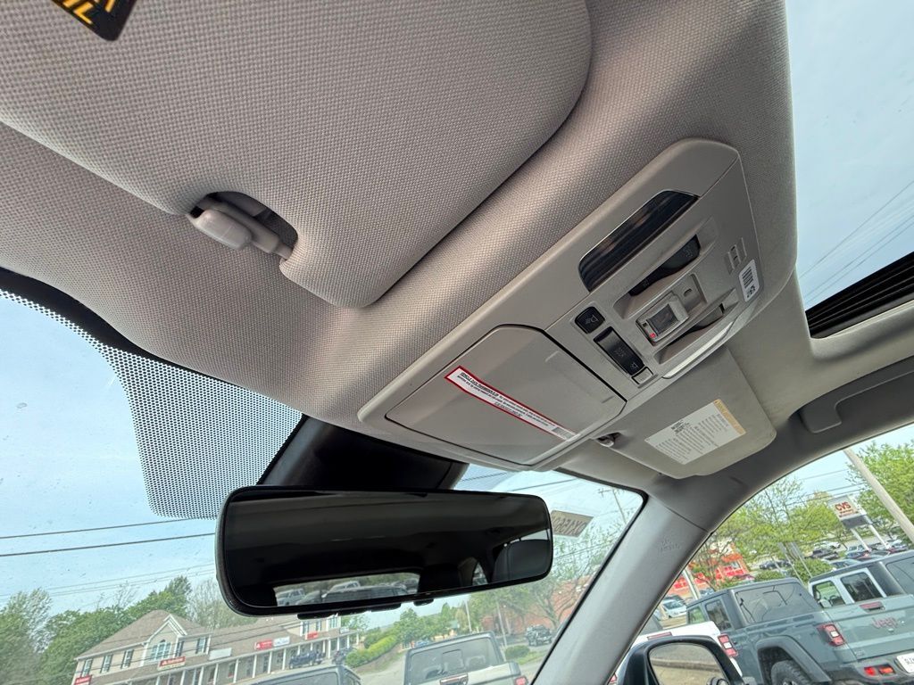 2022 Toyota Highlander XLE Crestwood KY