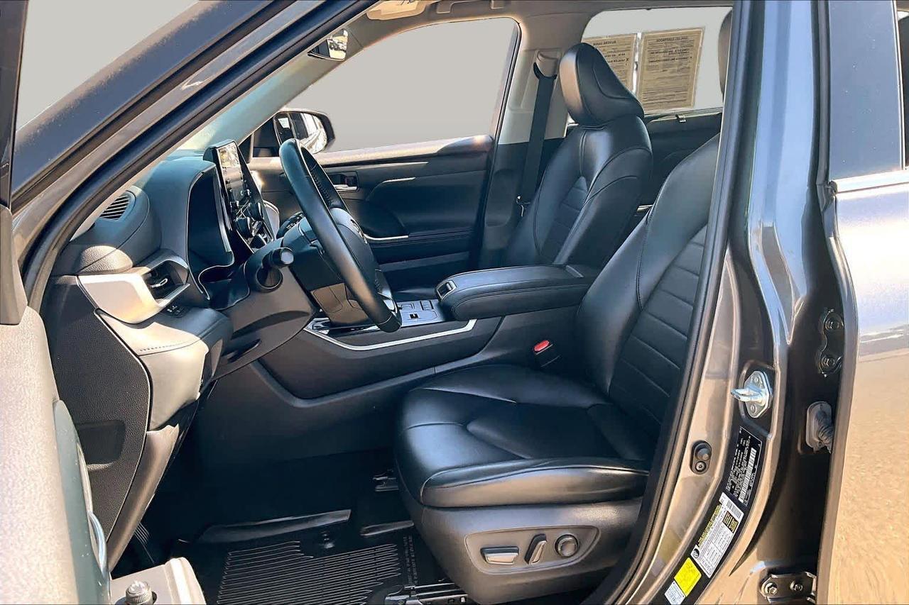 2022 Toyota Highlander XLE Folsom CA