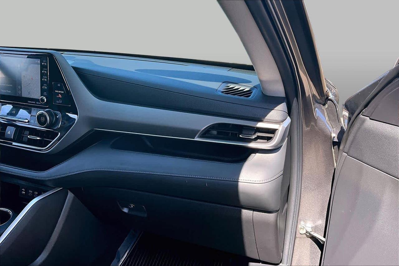 2022 Toyota Highlander XLE Folsom CA