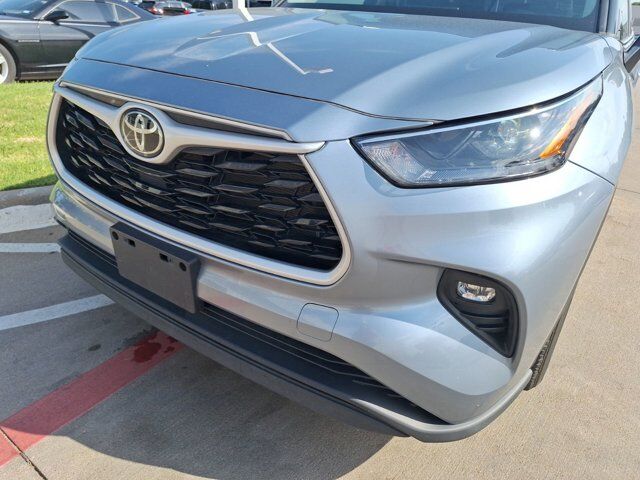 2022 Toyota Highlander XLE Hurst TX