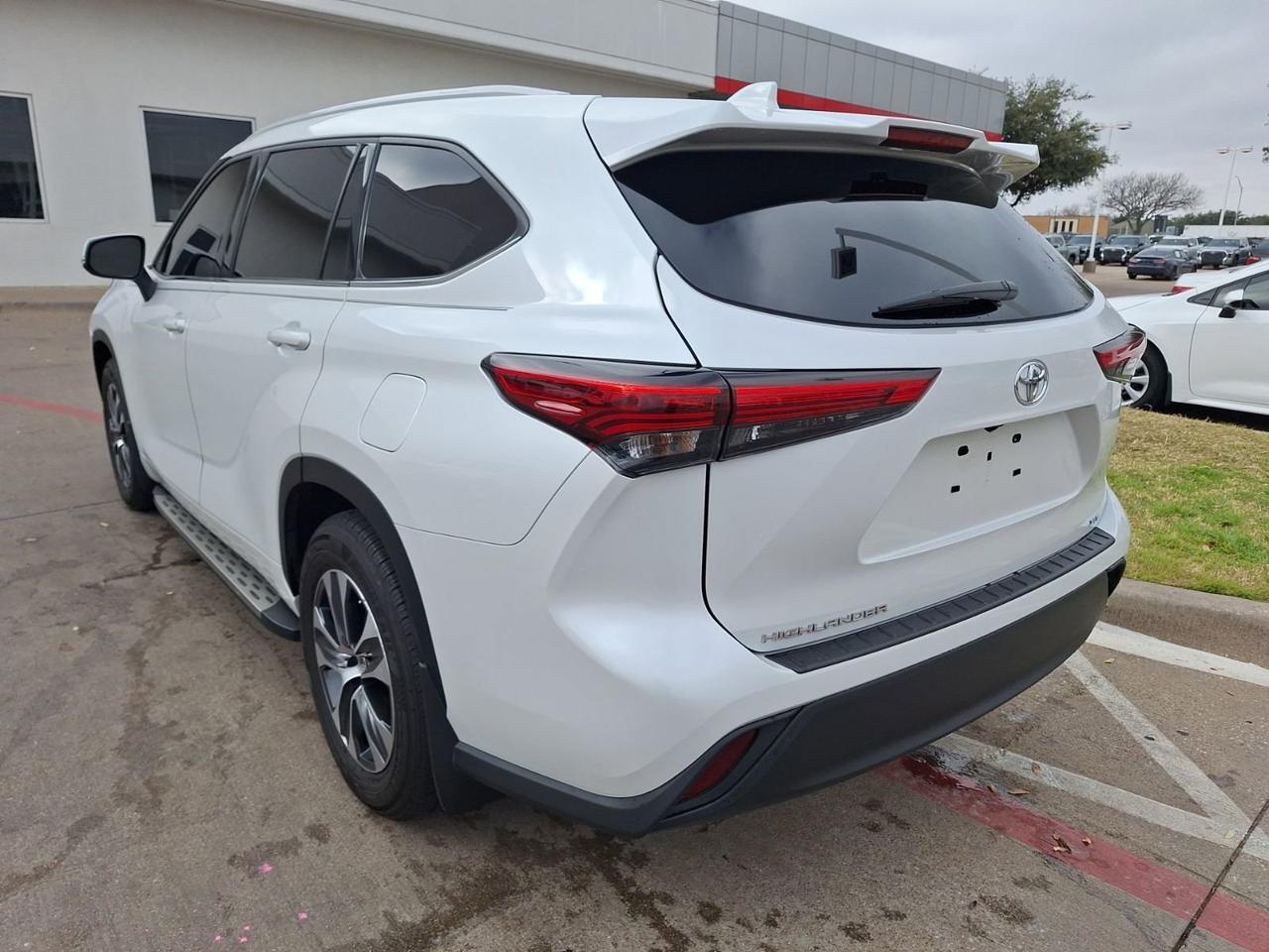 2022 Toyota Highlander XLE Hurst TX