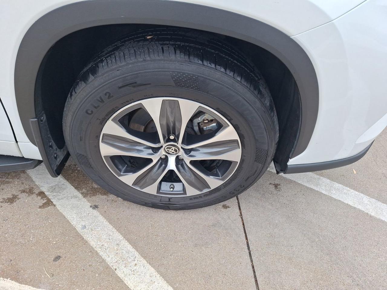 2022 Toyota Highlander XLE Hurst TX